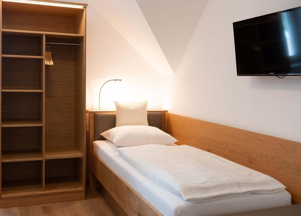 Hotel Gasthof Rosenwirt Au in der Hallertau Dış mekan fotoğraf